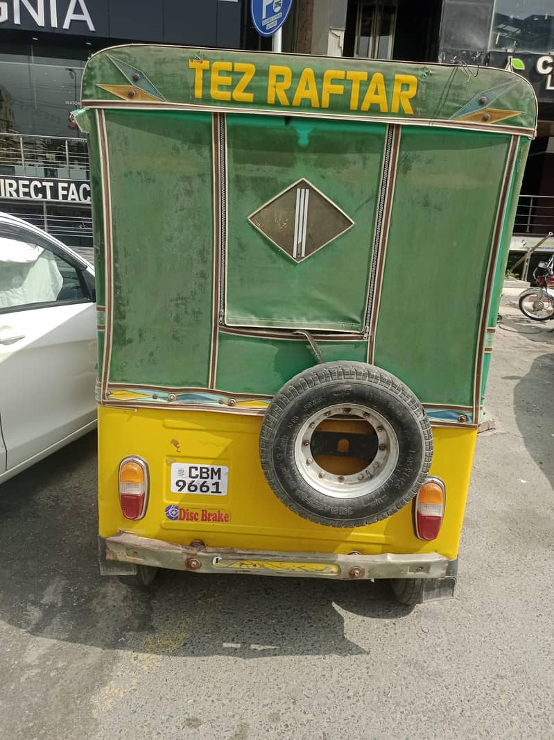 cng riksha 0