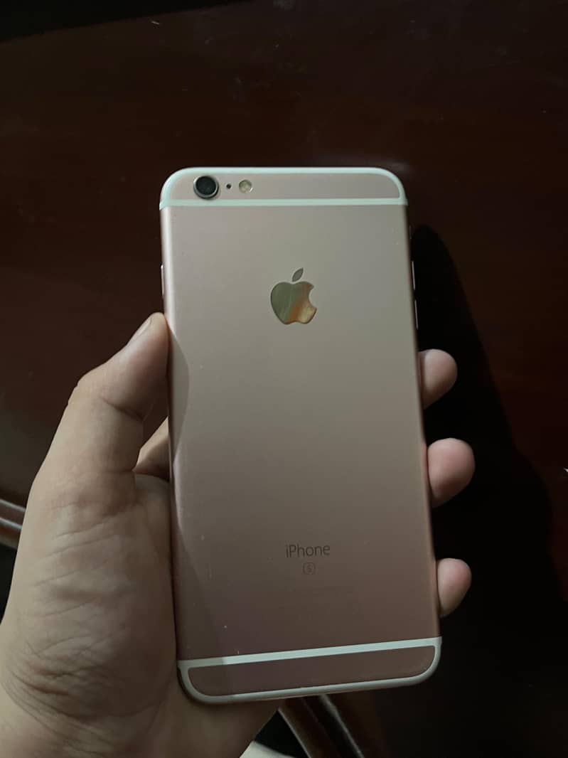 Apple iPhone 6S Plus 2