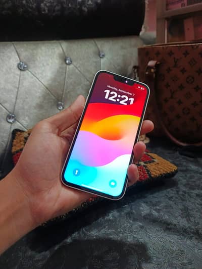Iphone 13 LLA