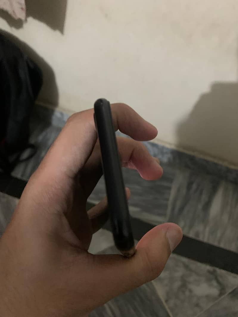 Apple iPhone SE 2 2