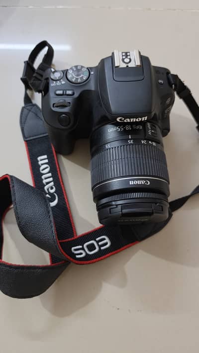 Canon EOS 200D DSLR Camera with 18-55mm IS II Lens – Mint 10/10 Condit