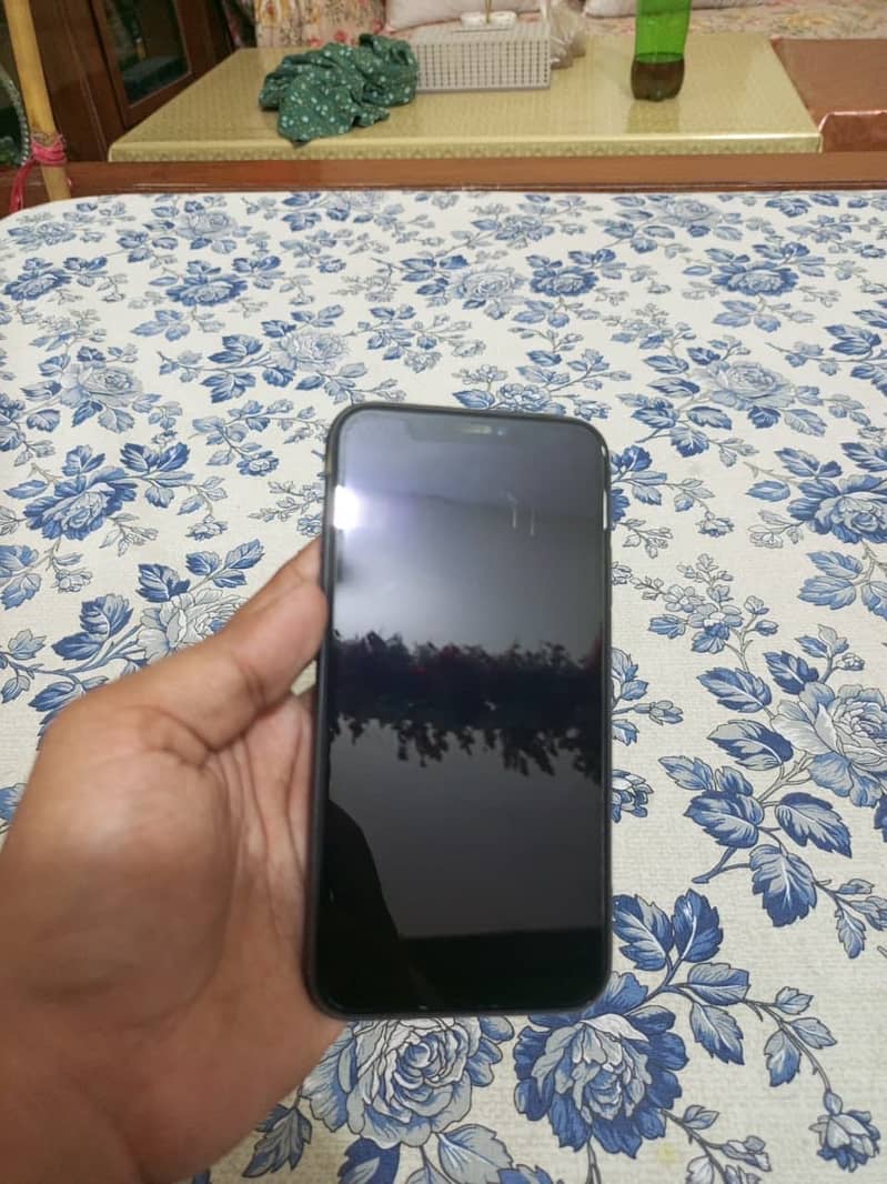 Apple iPhone 11 1