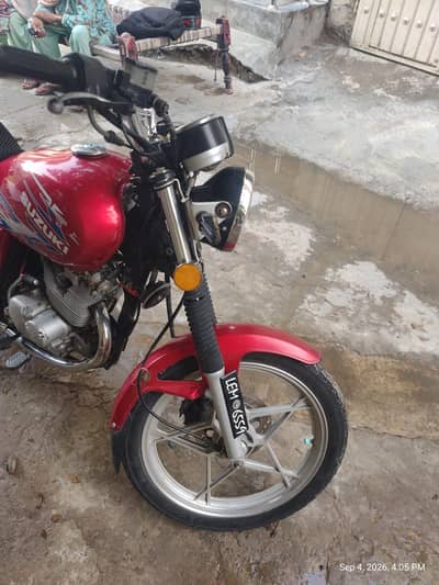 Suzuki GS 150 SE 2018 | Total Genuine Condition | Lahore Registered