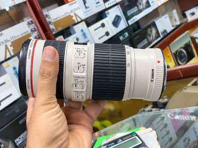 Dslr lens 70/200. mm fL. 4 canon full 10/10 final 50000/= 03212306356