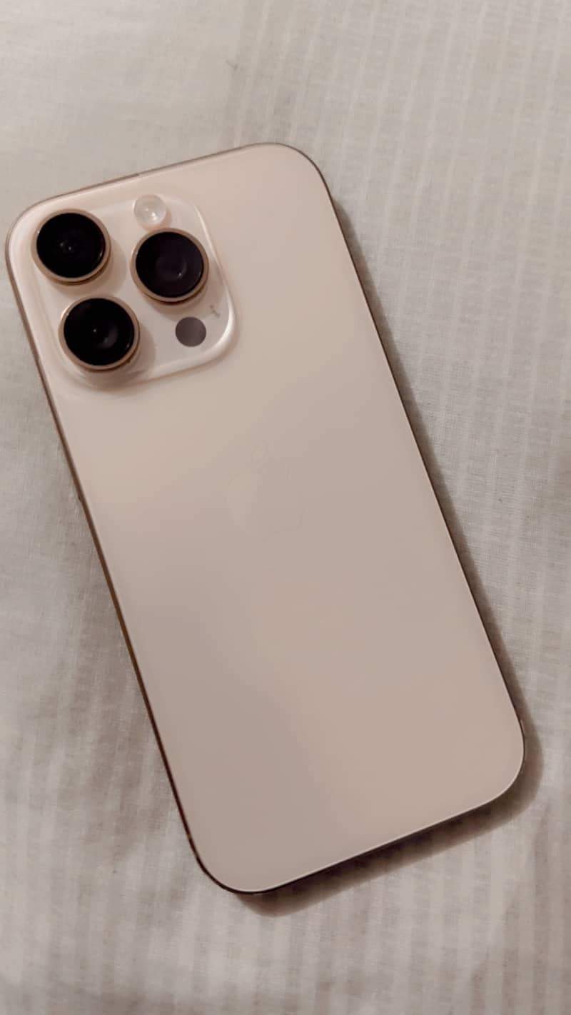 iPhone 16 Pro jv 6