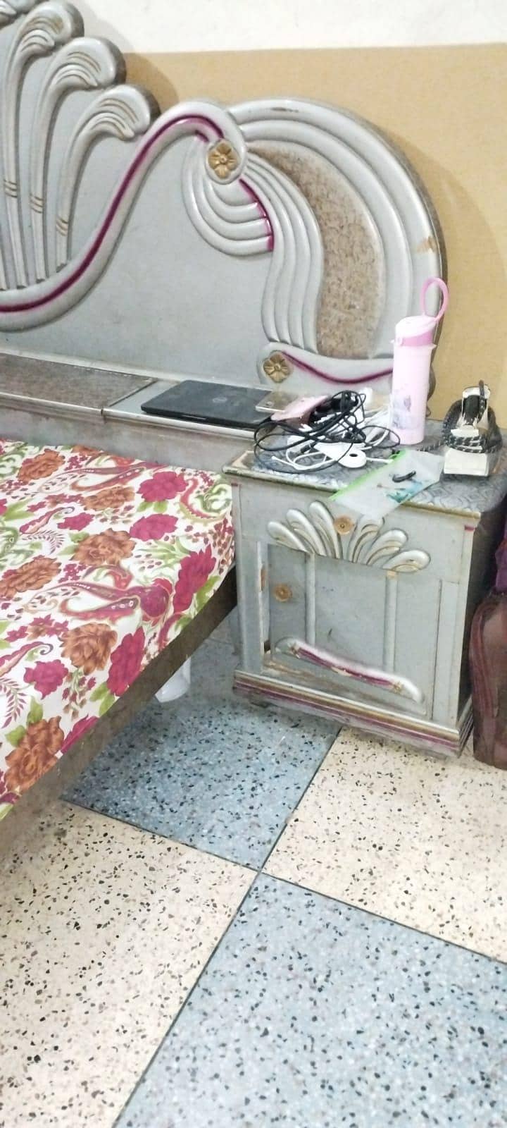 bed with side table showcase and dressing table 3