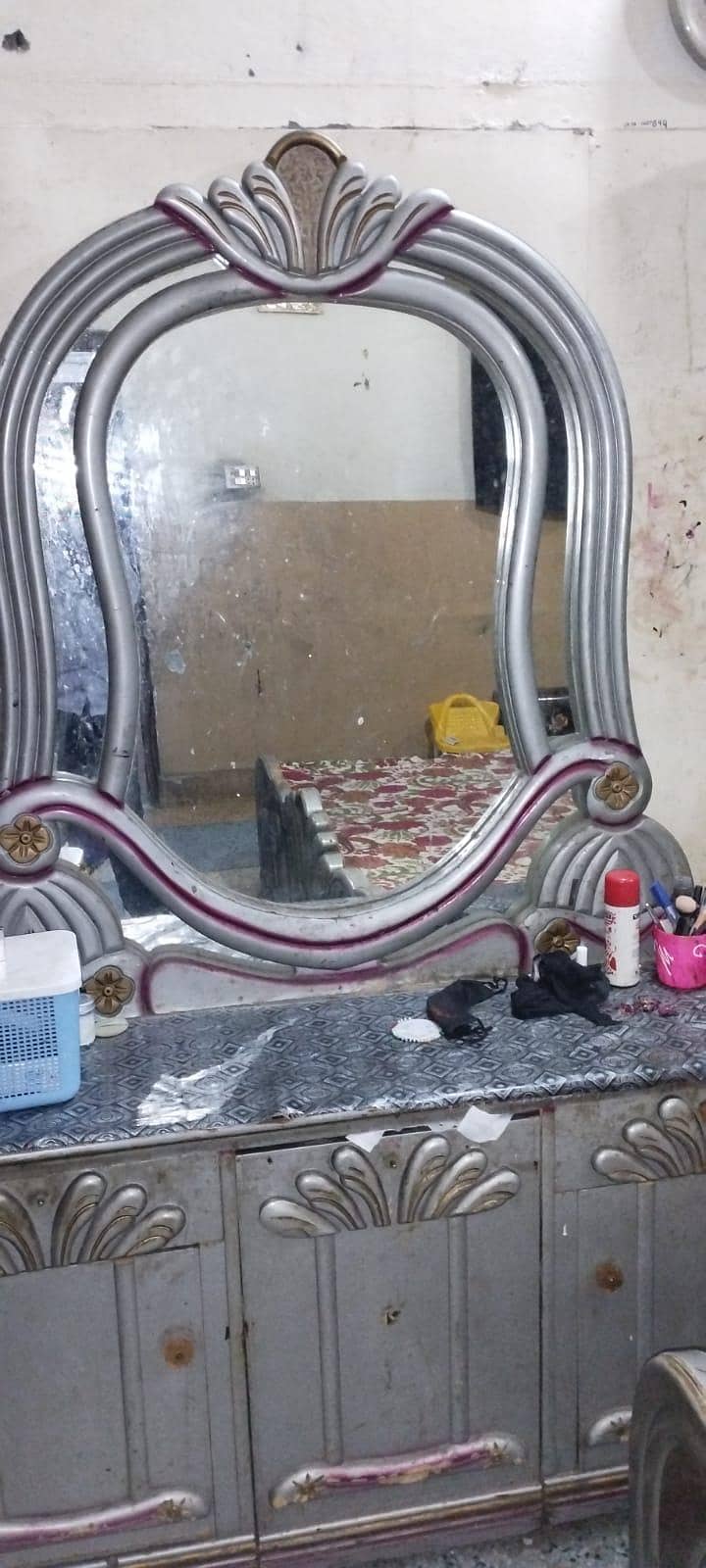 bed with side table showcase and dressing table 9