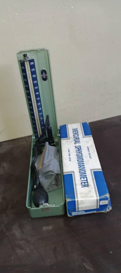 mercurial sphygmomanometer