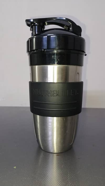 Original NutriBullet Stainless Steel Travel Cup – Excellent Condition