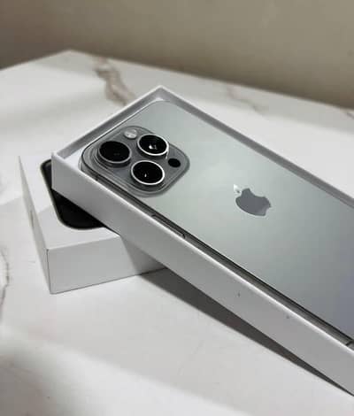 i Phone 8plus, 11,12,13,14,15 pro max on instalment Whatsap 3224144692
