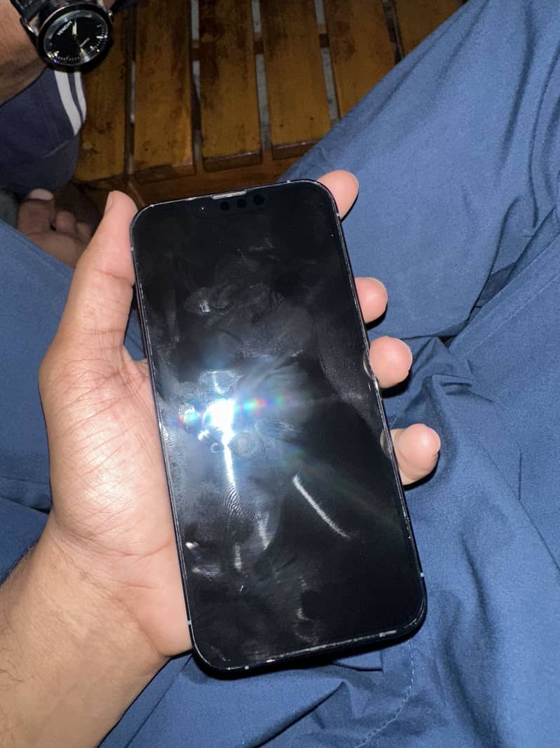 Apple iPhone 13 Pro 3