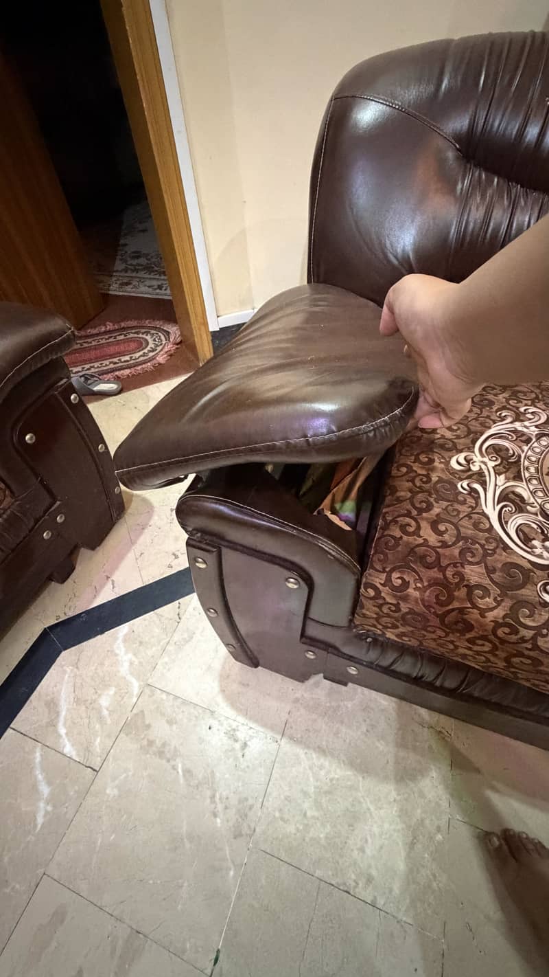 Good condition sofa set 2