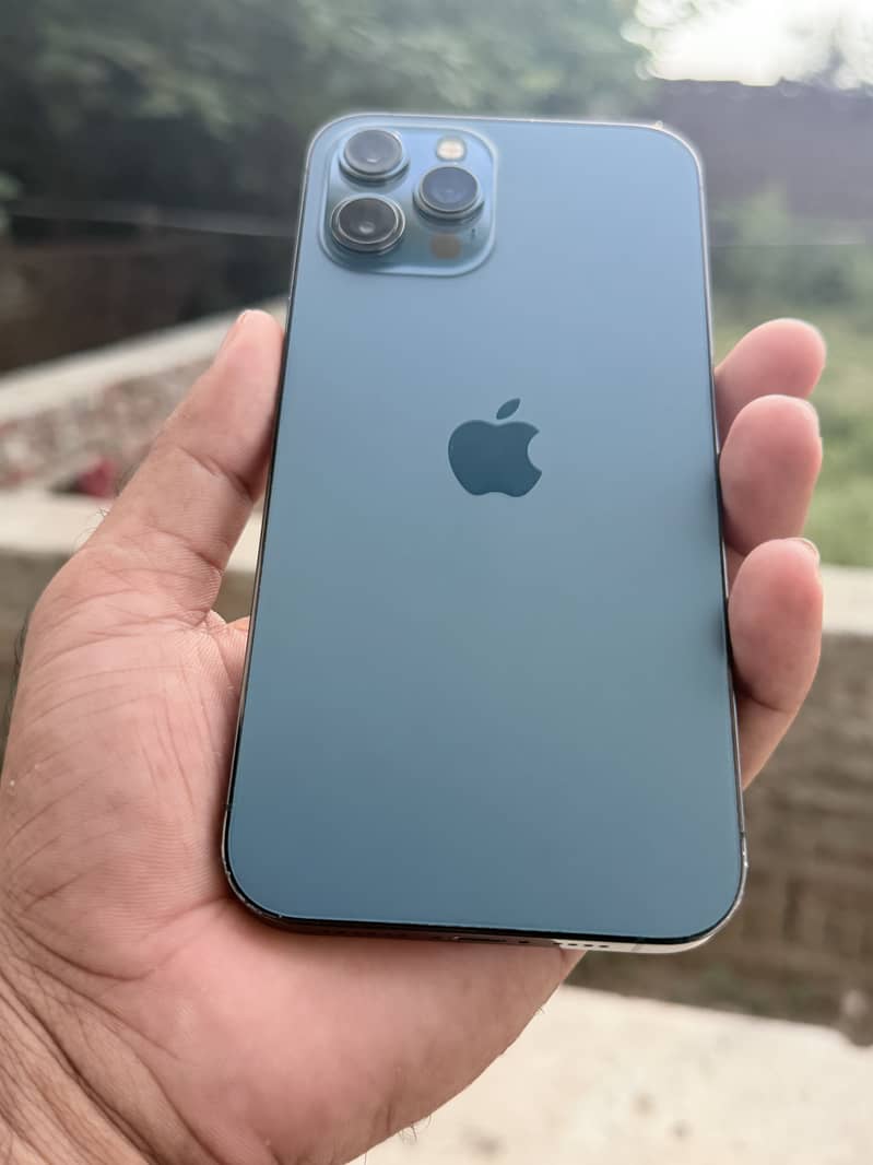 Apple iPhone 12 Pro Max 2