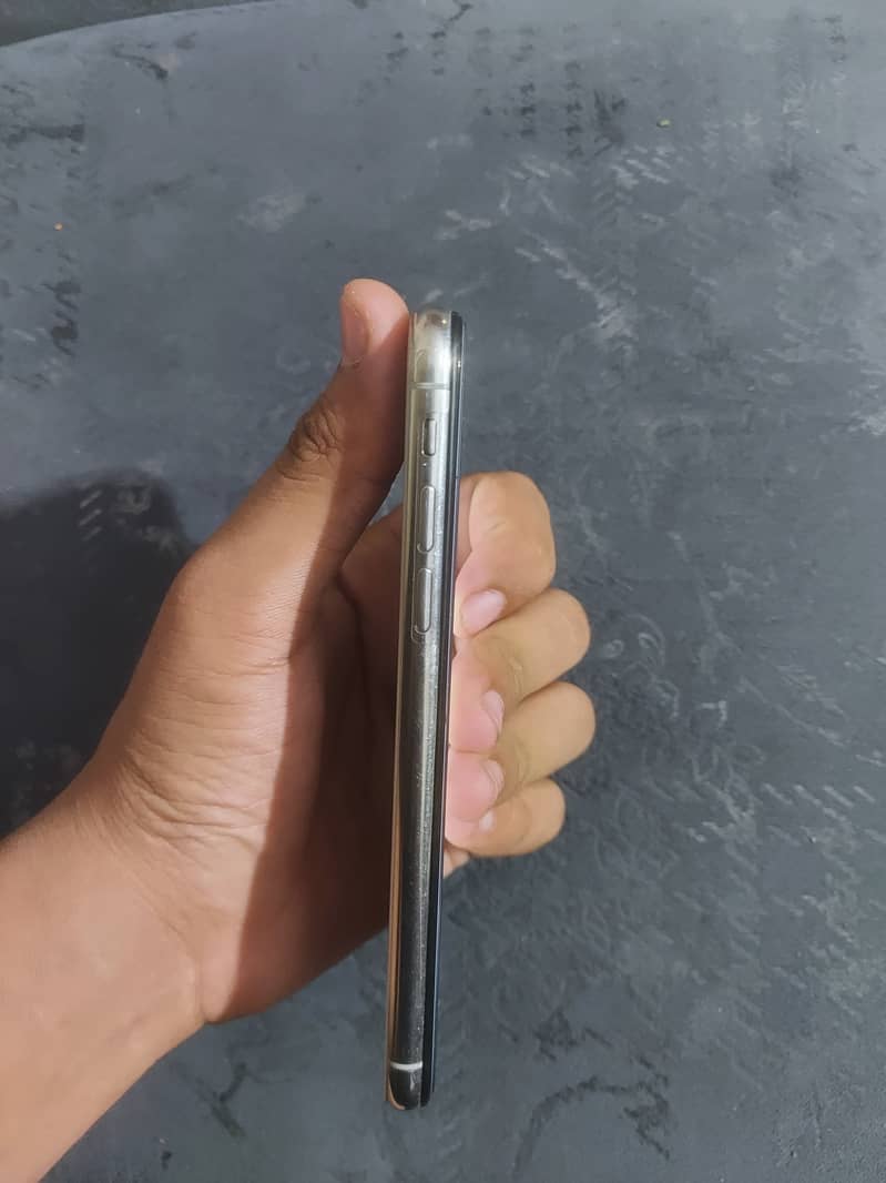 Apple iPhone X 1