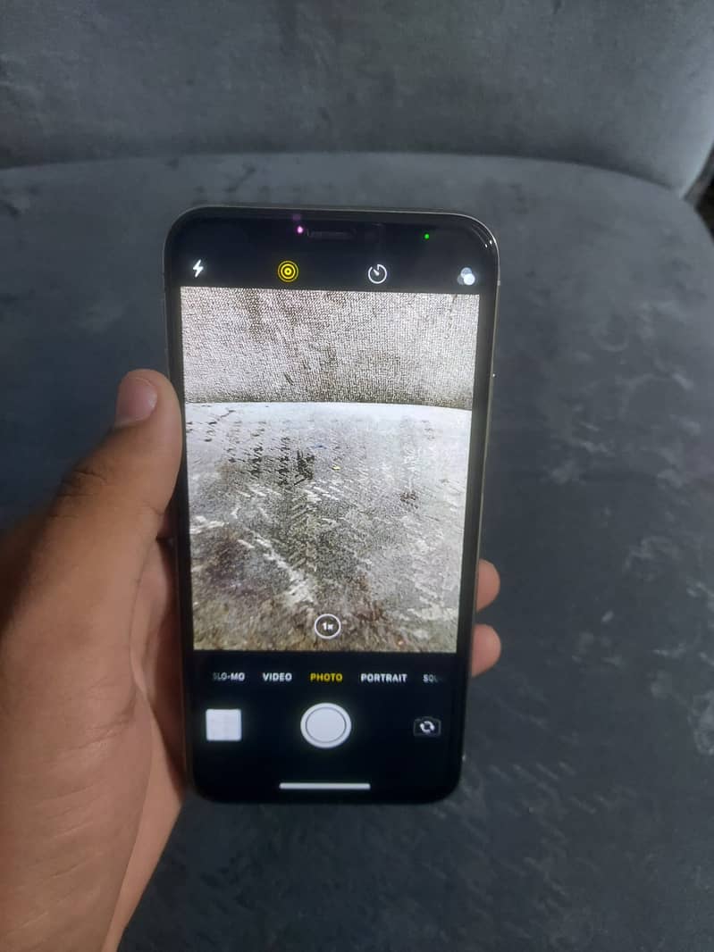 Apple iPhone X 6