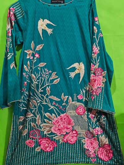 Lawn Branded Dresses On Urgent Sale