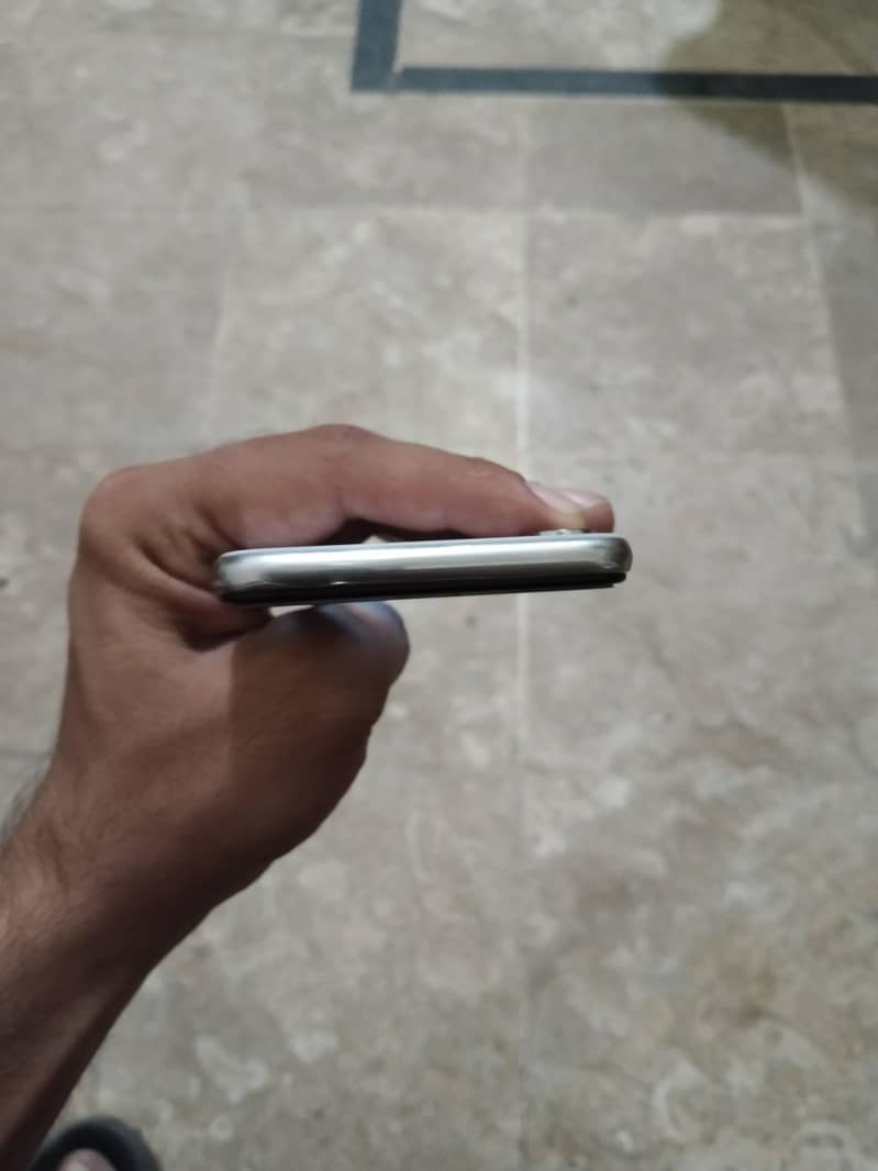 Apple iPhone X 5