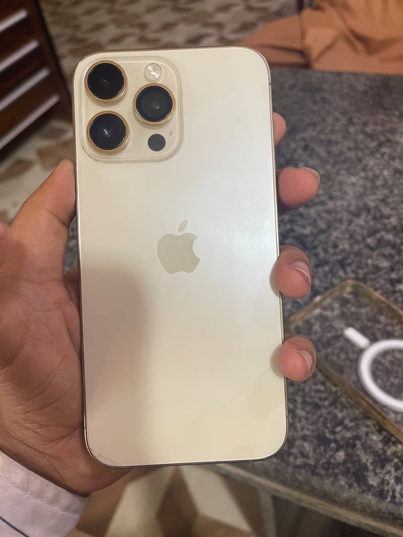 Apple iPhone 14 Pro Max 0