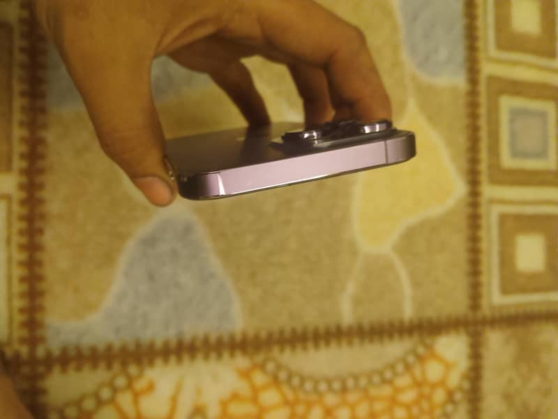 Apple iPhone 14 Pro Max 1