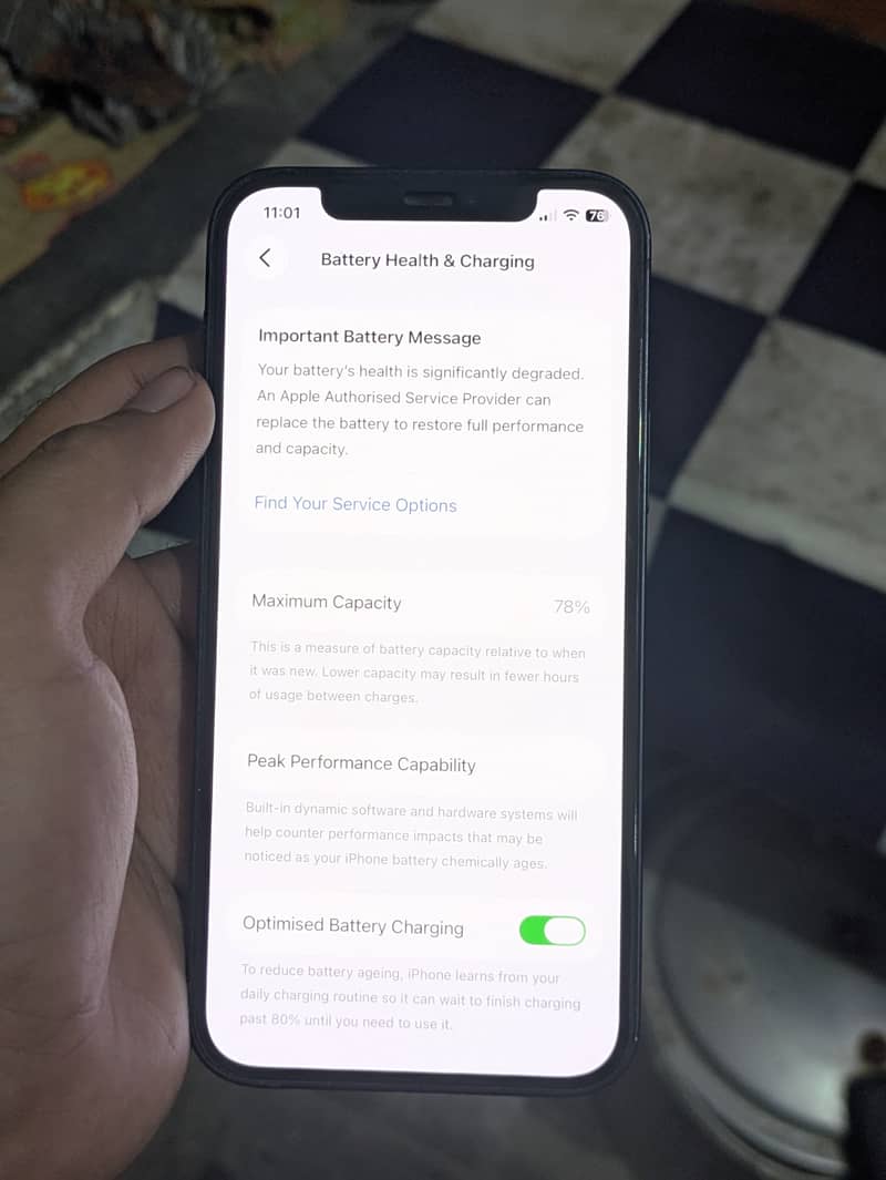 Apple iPhone 12 (128GB) 4