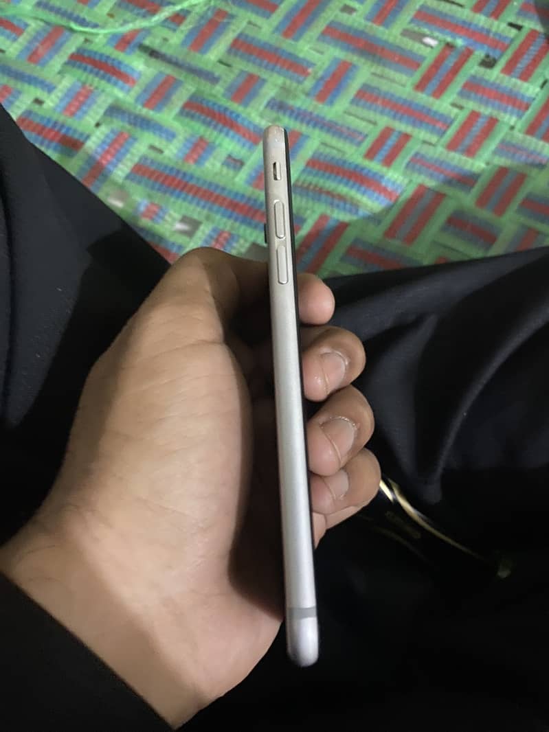 Apple iPhone 6 2