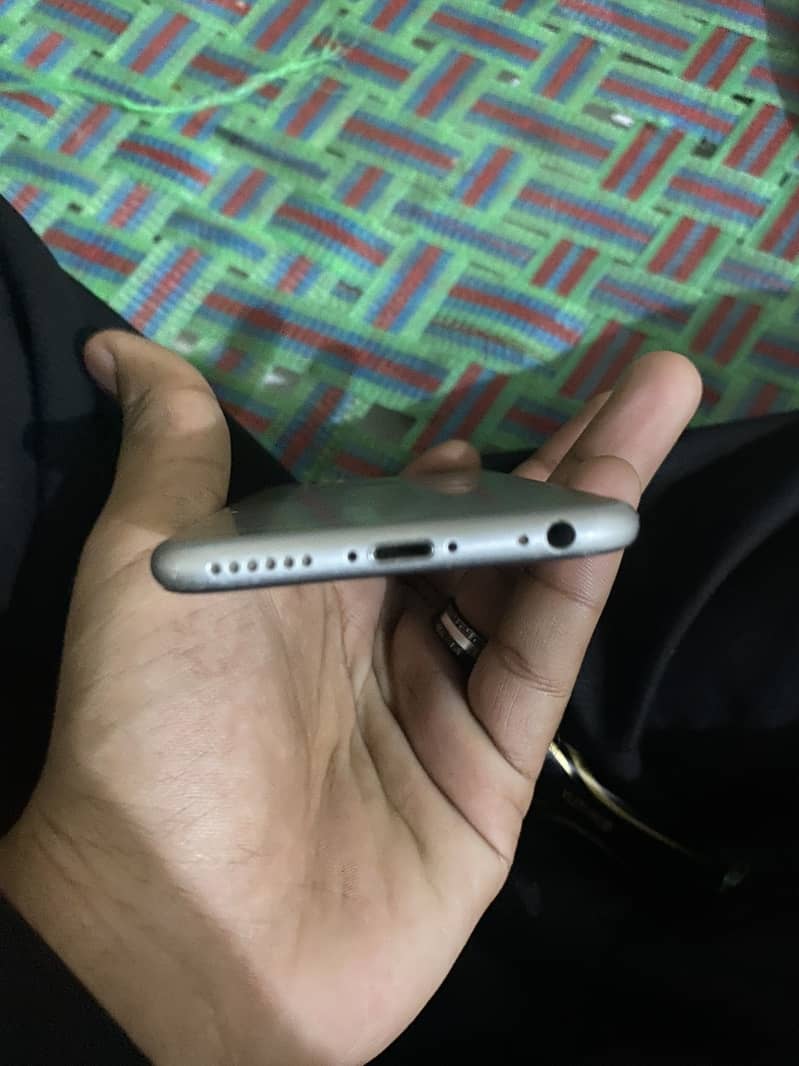 Apple iPhone 6 3