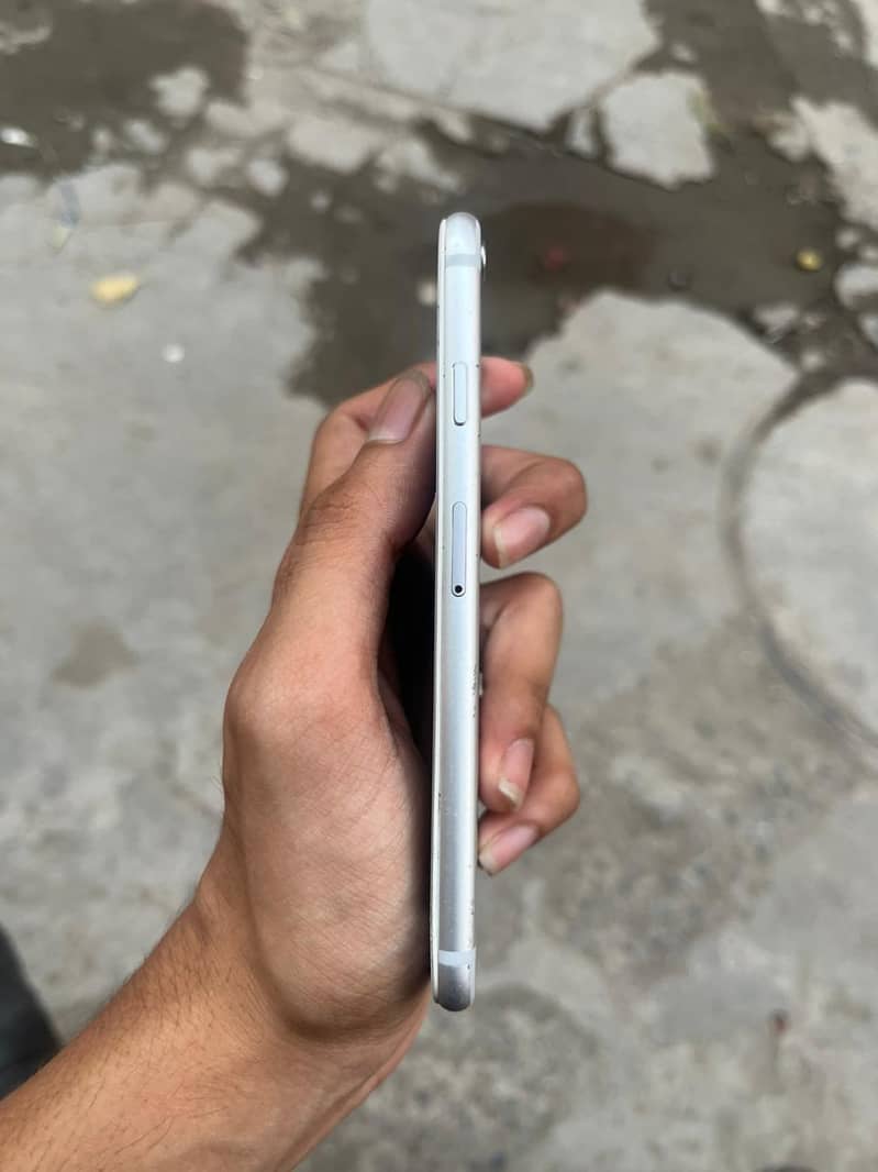 Apple iPhone 6 2