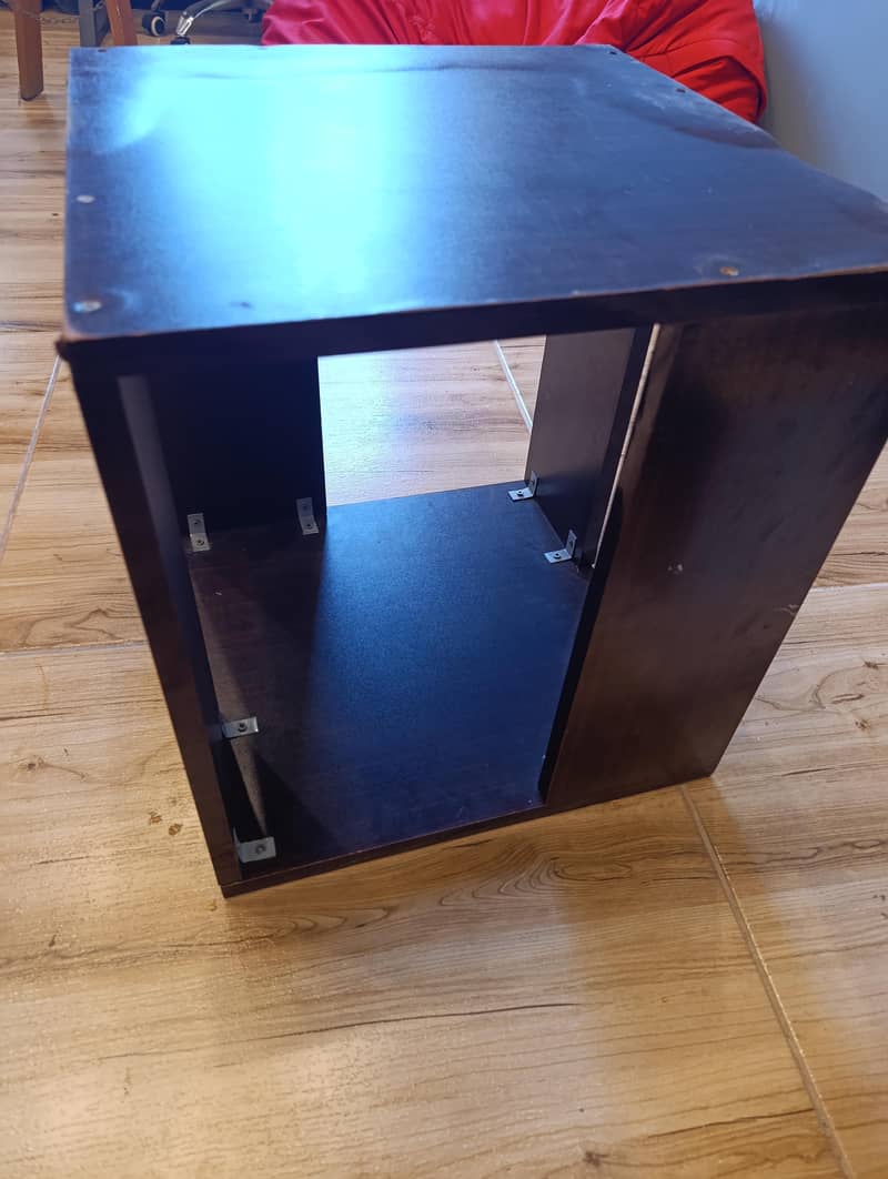 Side table 0