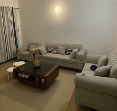 Like New Sofa Set 6 Seat