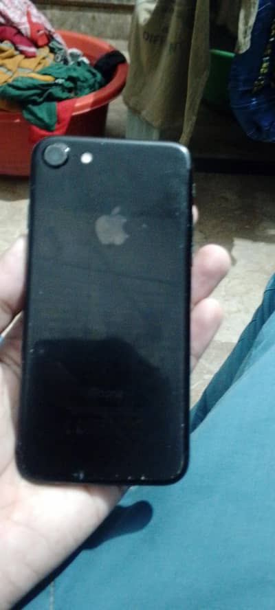 Apple iPhone 7