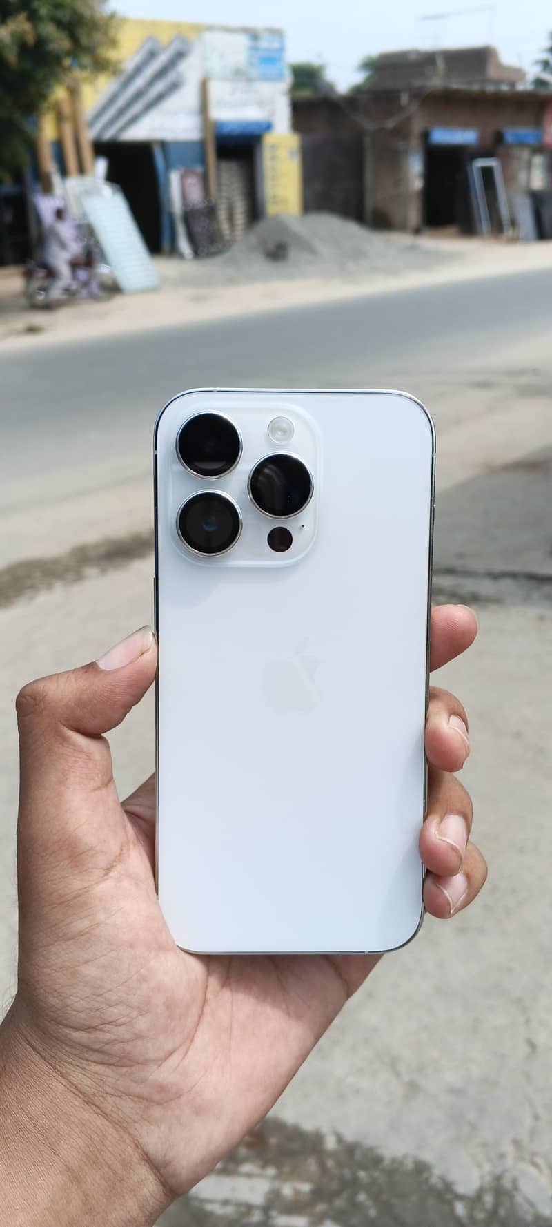 Apple iPhone 14 Pro 1