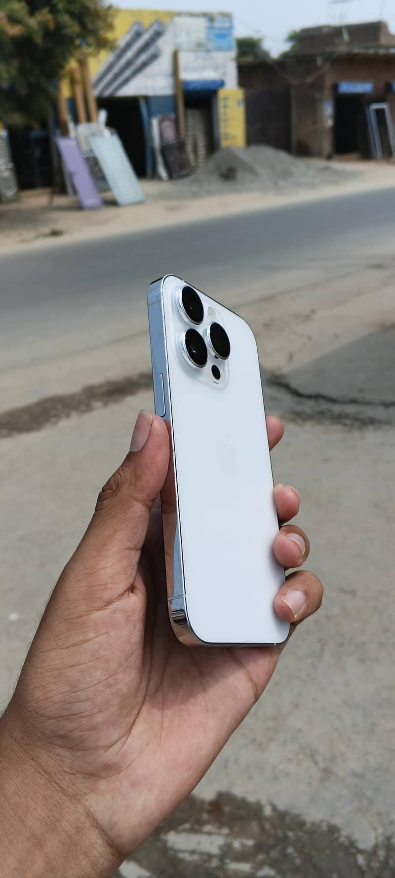 Apple iPhone 14 Pro 2