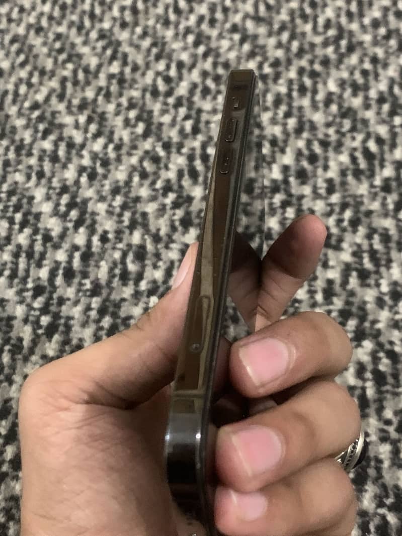 Apple iPhone 12 Pro 2