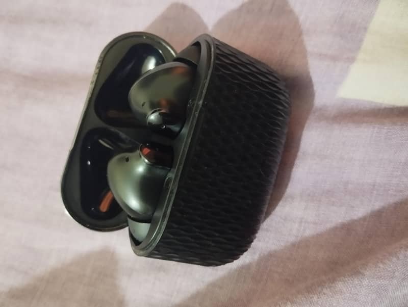 Airpods 1