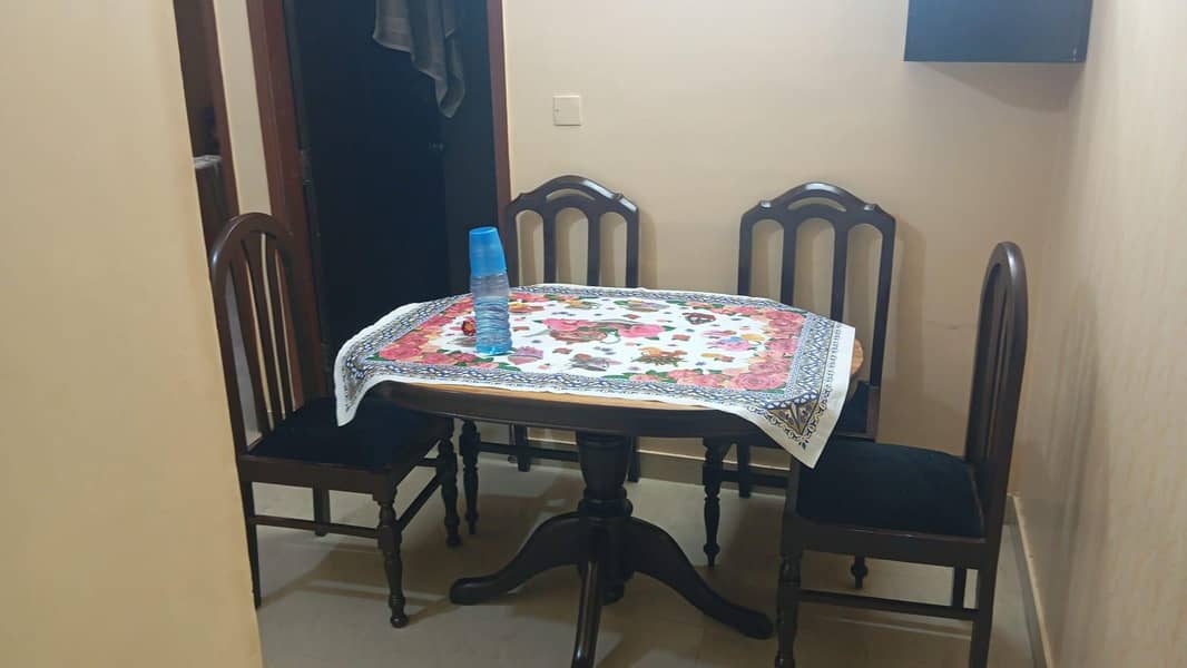 daining table 0
