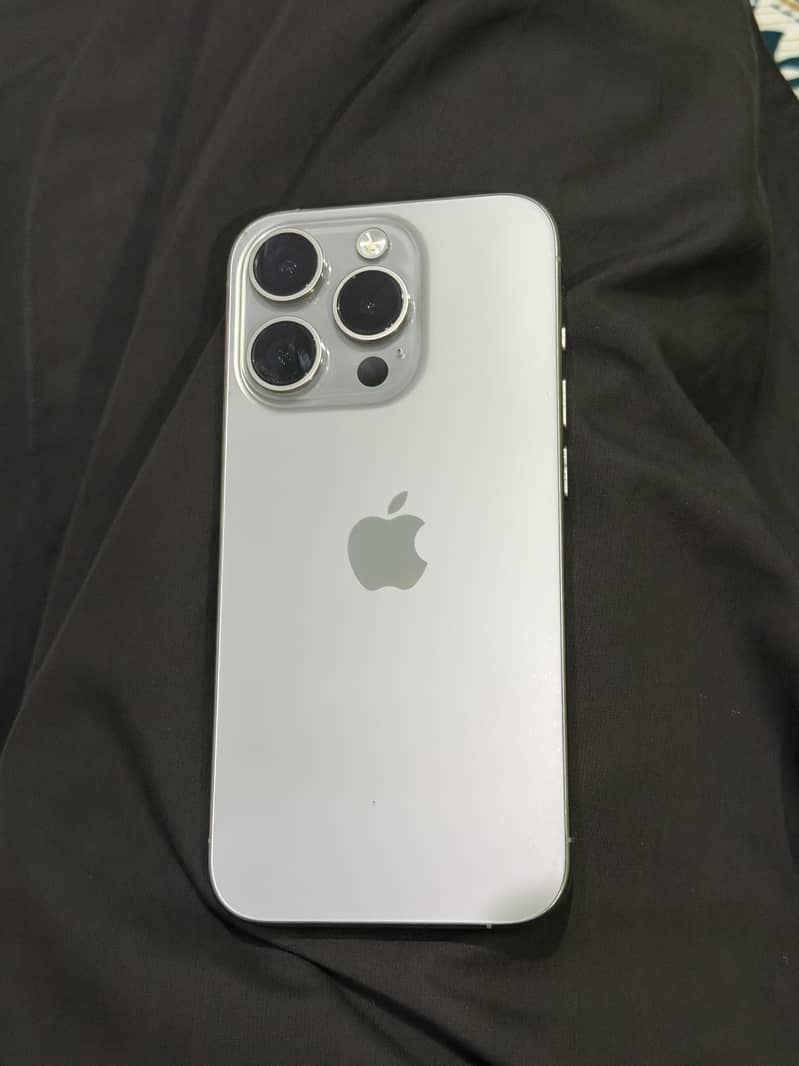 Apple iPhone 15 Pro 1