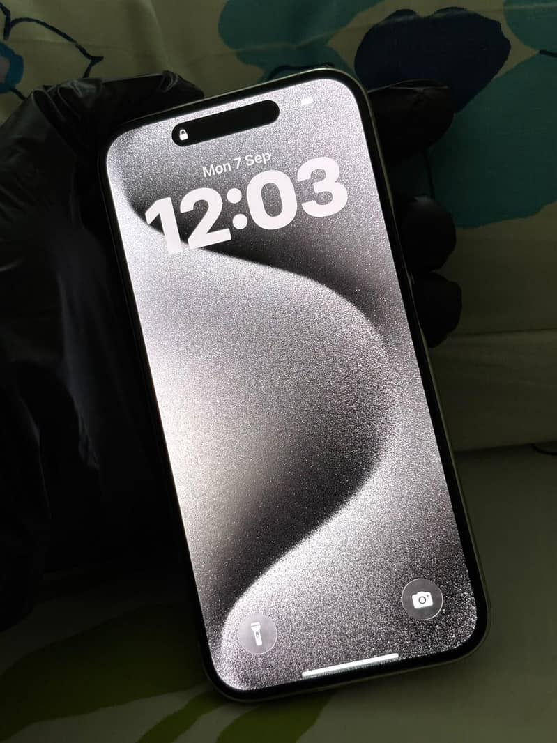 Apple iPhone 15 Pro 0