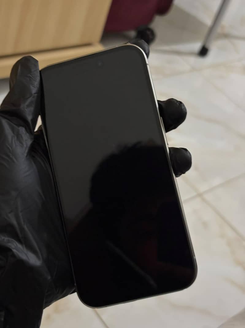 Apple iPhone 15 Pro 3