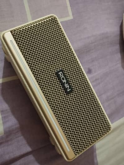Ronin Speaker