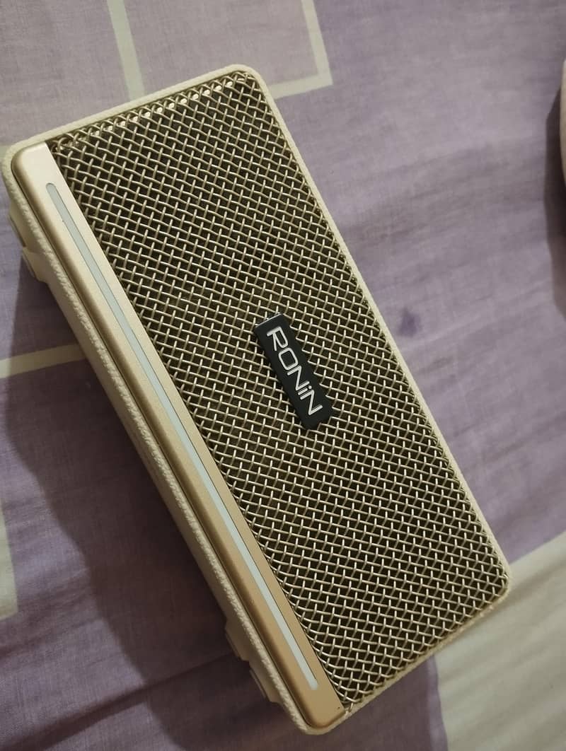 Ronin Speaker 0