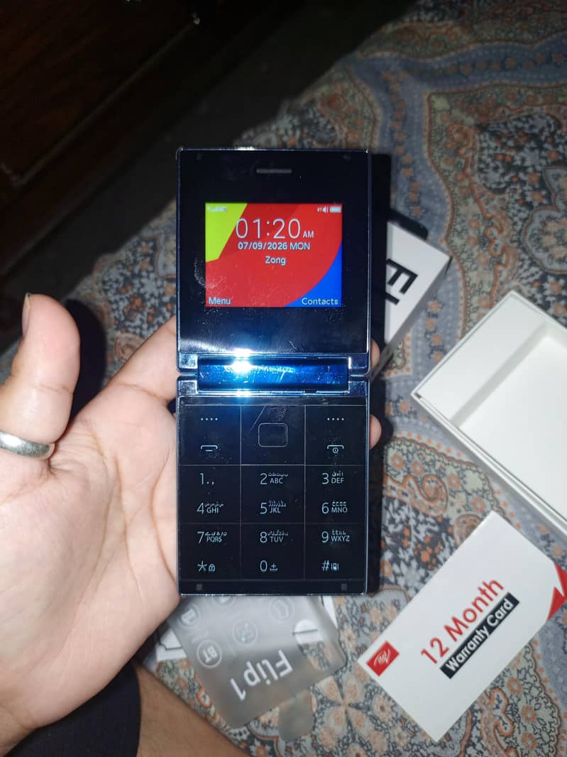 Itel Flip 1 8