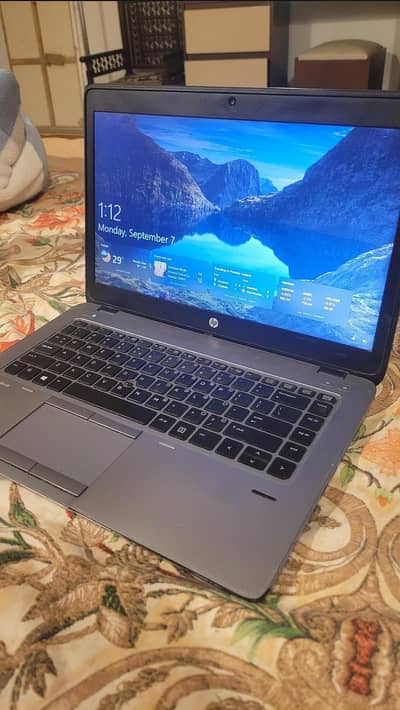 Core i5 - 5 Generation 8 Gb RAM 512 SSD + HARD