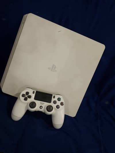 PS4 Slim