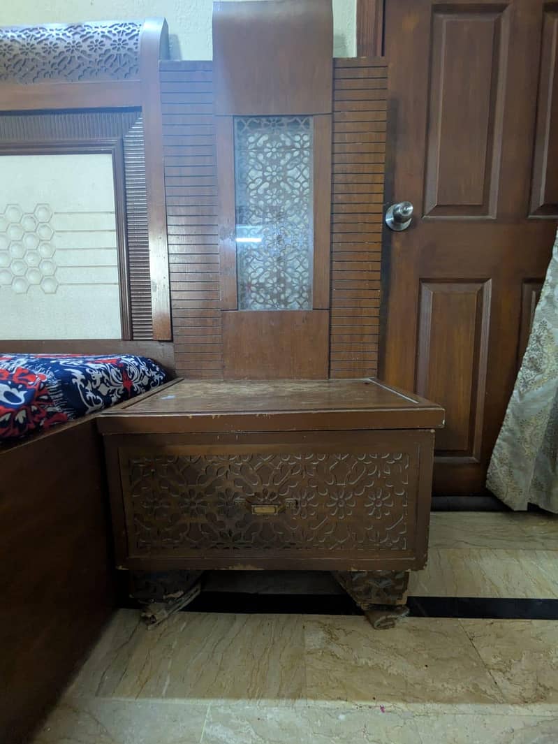 Bed room set 1