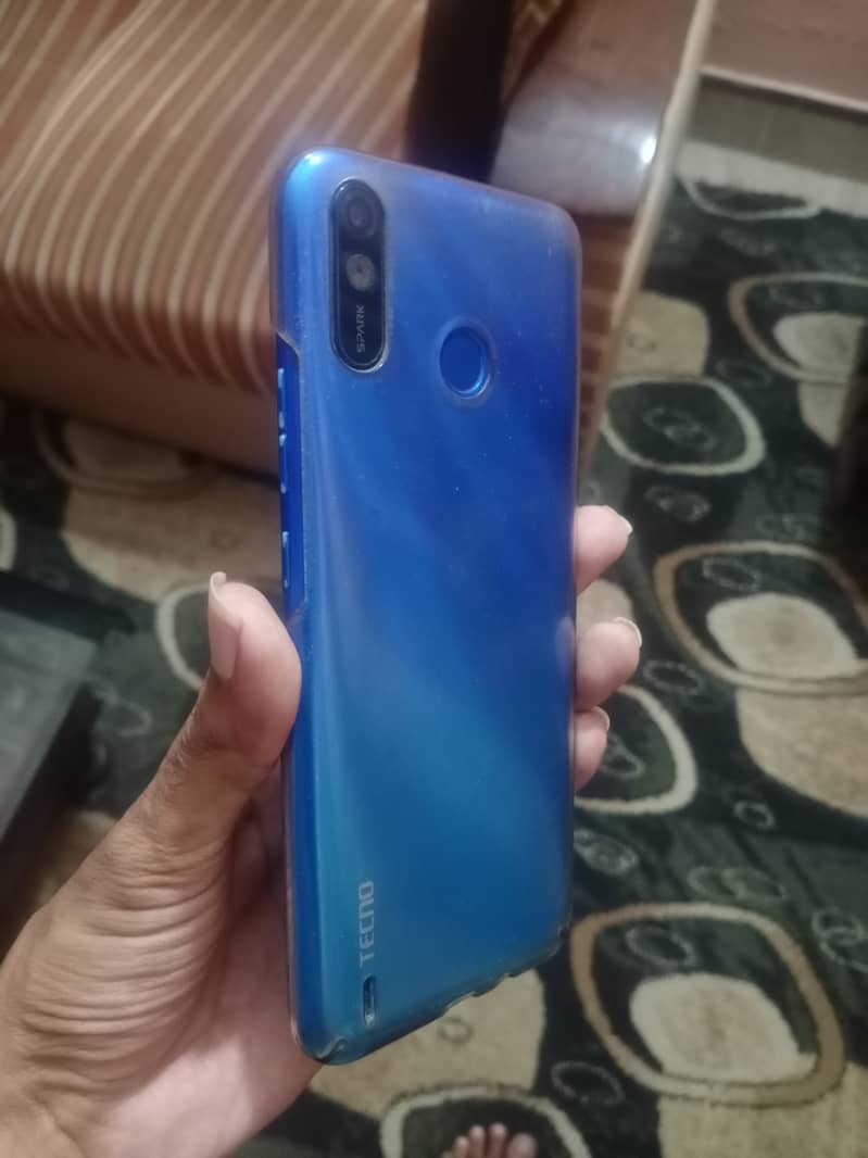 Tecno Spark 4 0