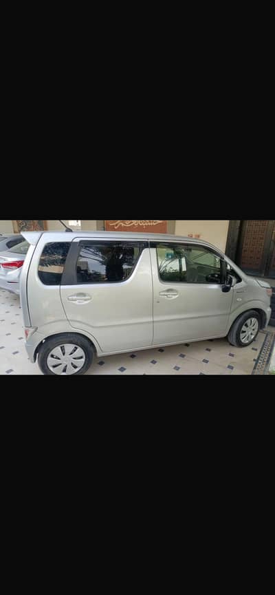 Suzuki Wagon R 2023 hybrid 660cc automatic 03046154215 cal or whatup