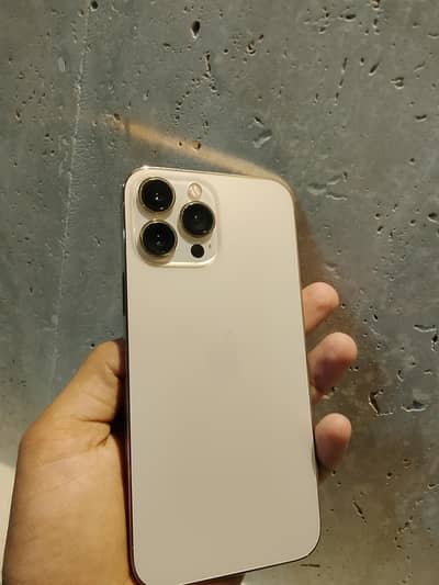 iphone 13 pro max Golden color