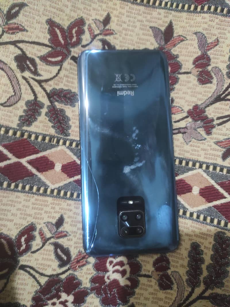Xiaomi Redmi Note 9S 4