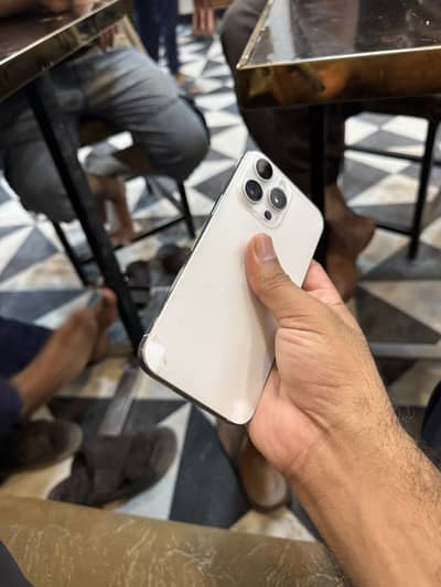 Apple iPhone 16 Pro Max 256 factory 90 health