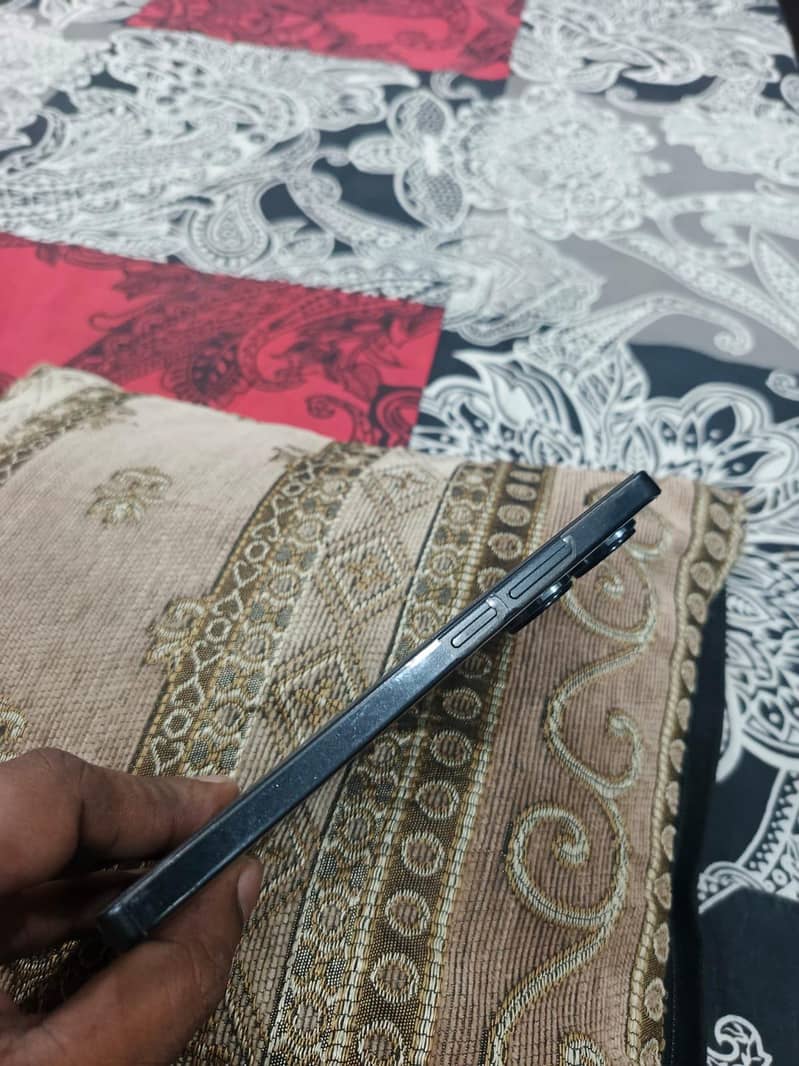 Xiaomi Redmi Note 13 Pro 1